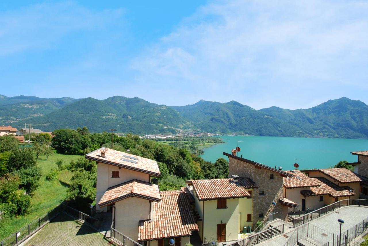 Iseo Lake Villa Con Vista Lago E Piscina Costa Volpino Dış mekan fotoğraf