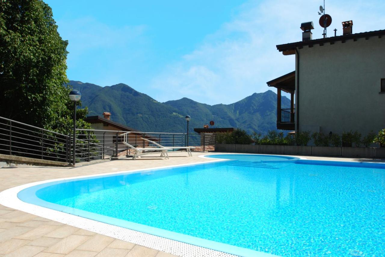Iseo Lake Villa Con Vista Lago E Piscina Costa Volpino Dış mekan fotoğraf