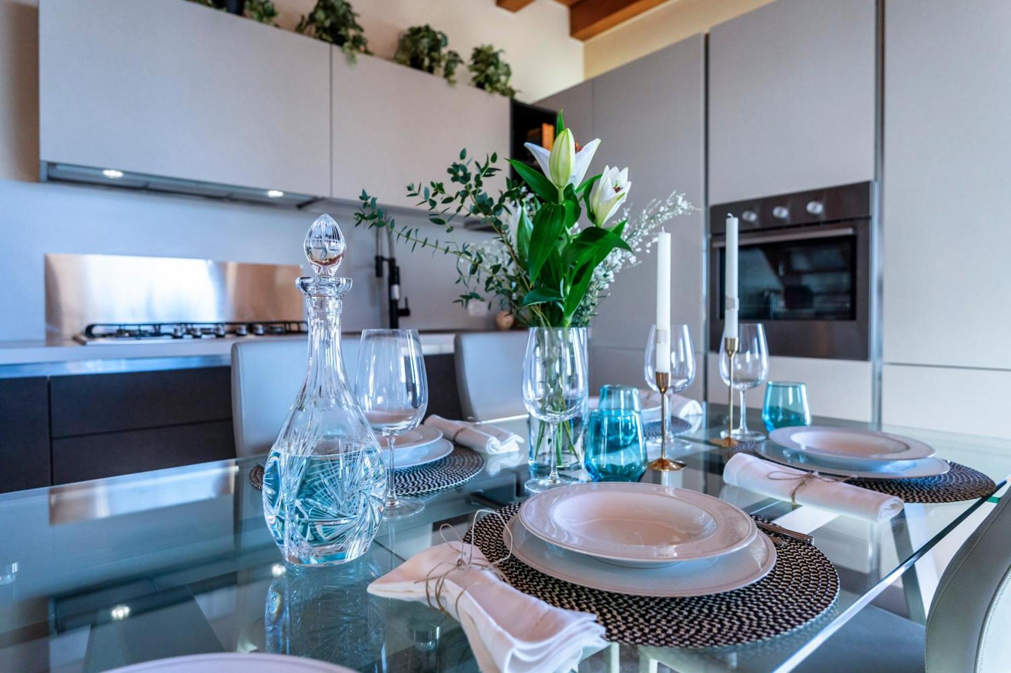 Iseo Lake Villa Con Vista Lago E Piscina Costa Volpino Dış mekan fotoğraf